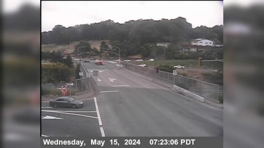 Traffic Cam San Pablo › West: T262E -- I-80 - Dam Road Offramp - Looking East Player