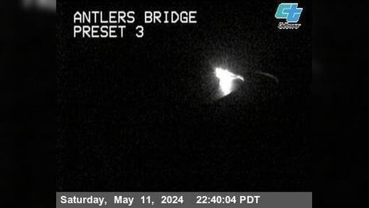 Traffic Cam Lakeshore: Antlers Bridge Player