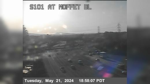 Traffic Cam Mountain View › South: TVC28 -- US-101 : At Moffett Blvd Player