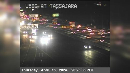 Traffic Cam Pleasanton › West: TVA49 -- I-580 : Tassajara Player