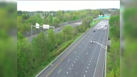 Traffic Cam New Britain › South: RT 9 South n/o Exit 37A Player