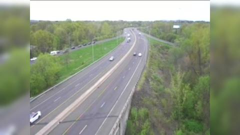 Traffic Cam New Britain › South: RT 9 South Exit 38 (Esat St) Player