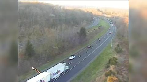 Traffic Cam Waterbury: CAM 144 - I-84 WB Exit 17 - Chace Pkwy Player