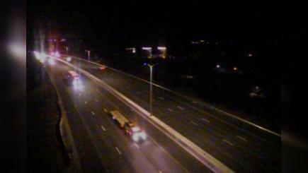 Traffic Cam South Norwalk: CAM 30 Norwalk I-95 NB S/O Exit 16 - S/O Saugatuck Ave Player