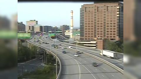 Hartford: CAM - I-84 WB Exit 46 - Laurel St Traffic Camera