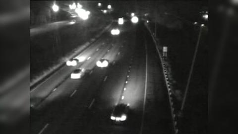 Traffic Cam Rocky Hill: CAM 104 - I-91 NB S/O Exit 23 - S/O West St Player