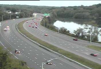 Traffic Cam CAM 227 Bridgeport RT-8 SB @ Exit 5 (Chopsey Hill Rd) - Southbound Player