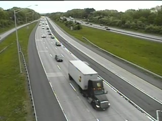 Traffic Cam CAM 7 Manchester I-84 WB Exit 62 & 60 - Buckland St. - Westbound Player