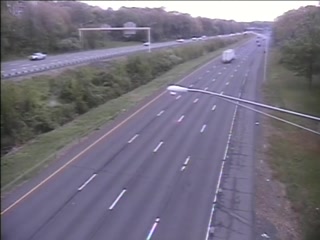 CAM 106 Rocky Hill I-91 NB S/O Exit 23 - S/O Rt. 3 (Cromwell Ave.) - Northbound Traffic Camera