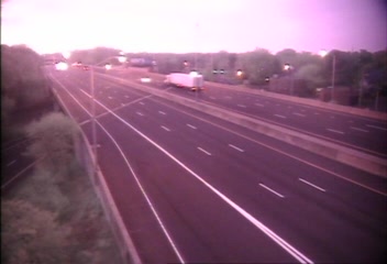 Traffic Cam CAM 80 East Haven I-95 SB Exit 51 - Rt. 1 (Frontage Rd.) - Southbound Player