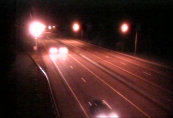 Traffic Cam CAM 143 Guilford I-95 SB N/O Exit 58 - N/O State St. - Southbound Player