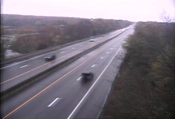 Traffic Cam CAM 146 Guilford I-95 NB S/O Exit 61 - East River Rd. - Northbound Player