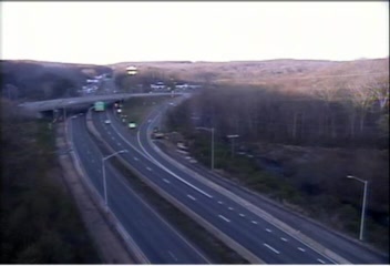 Traffic Cam CAM 193 East Lyme I-95 SB Exit 75 - Rt. 1 (Boston Post Rd.) - Southbound Player