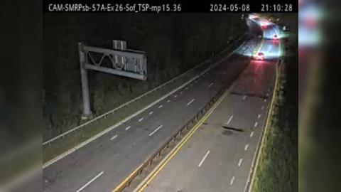 Greenwich › South: Saw Mill River Parkway South of Exit 26 (Taconic State Parkway) Traffic Camera