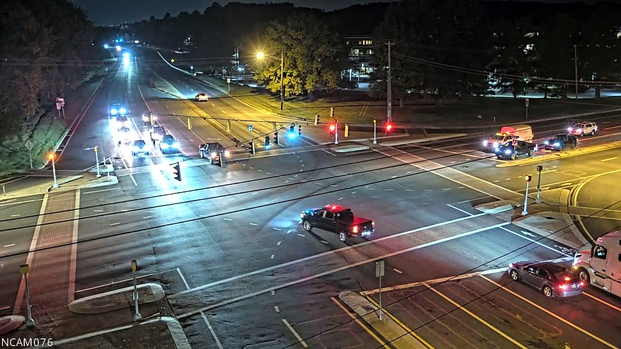 Traffic Cam Woodcrest Court: DE48 @ DE141 Player