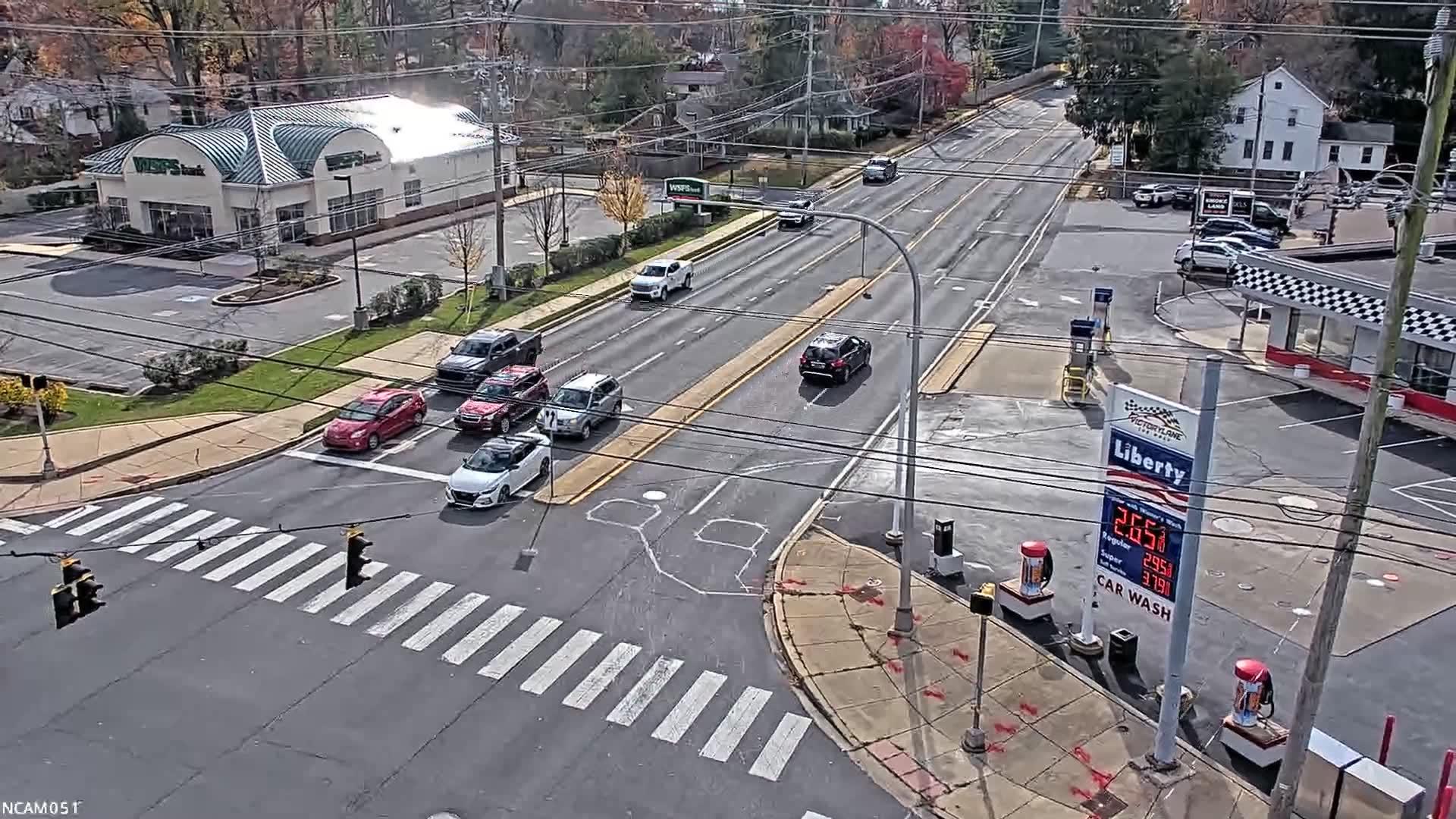 Traffic Cam Woodcrest Court: FOULK RD @ SILVERSIDE RD Player