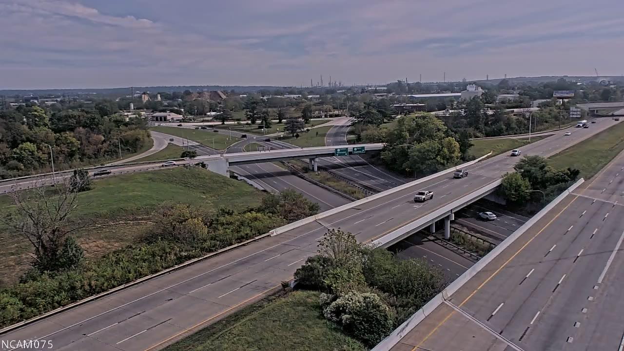 Traffic Cam Balsam Terrace: I 495 @ US 13 - SOUTHERN INTERCHANGE Player