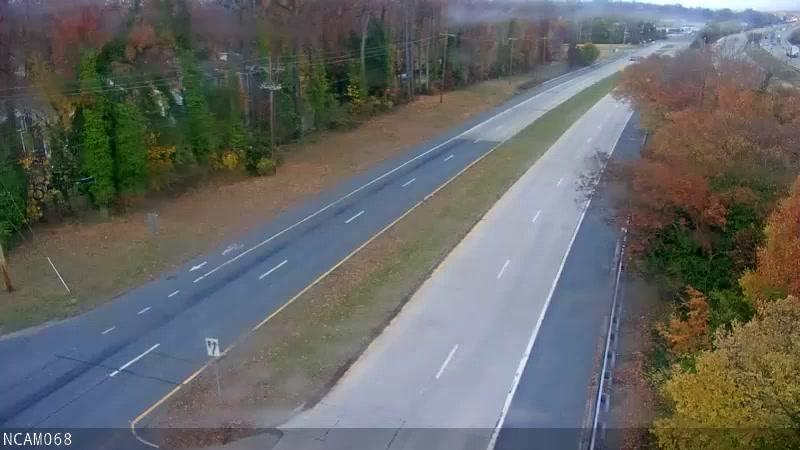 Traffic Cam Woodcrest Court: I 495 @ BELLEVUE RD Player