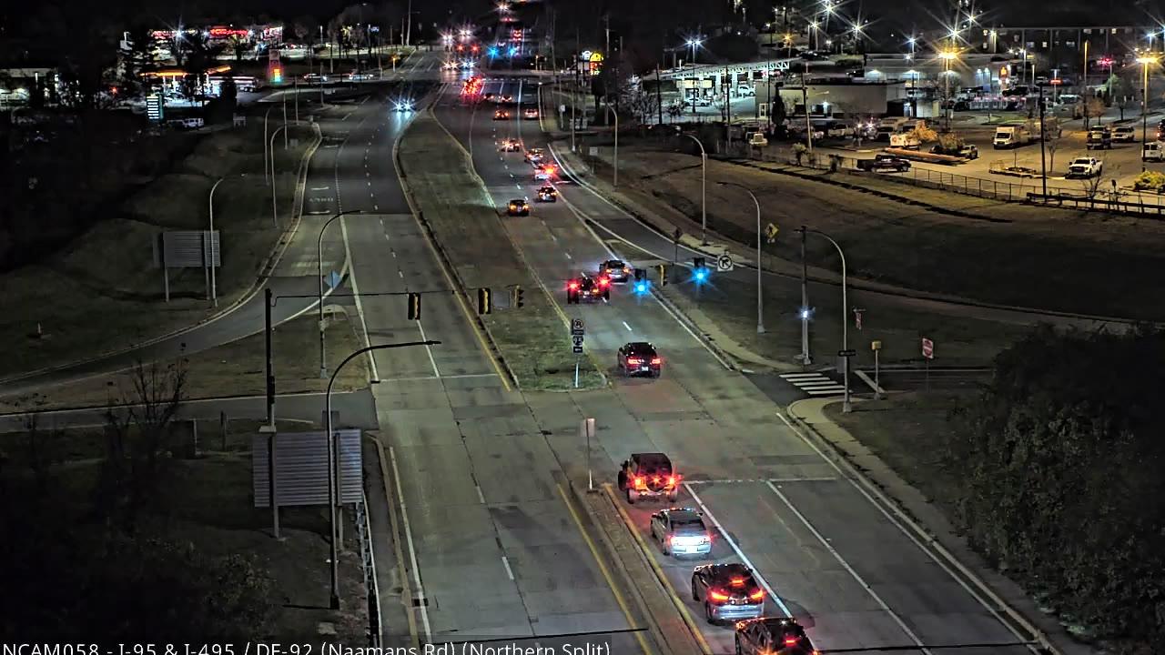 Traffic Cam Woodcrest Court: I 95 @ SR 92 (NAAMANS RD) Player