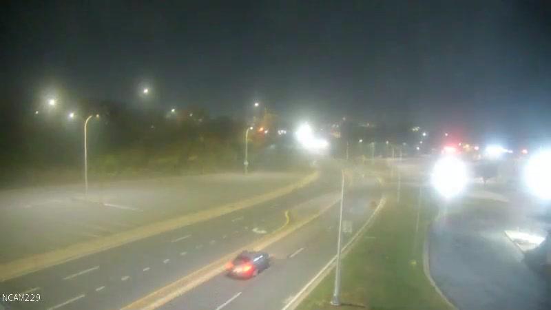 Traffic Cam Woodcrest Court: CENTERVILLE ROAD @ OLD CAPITOL Player