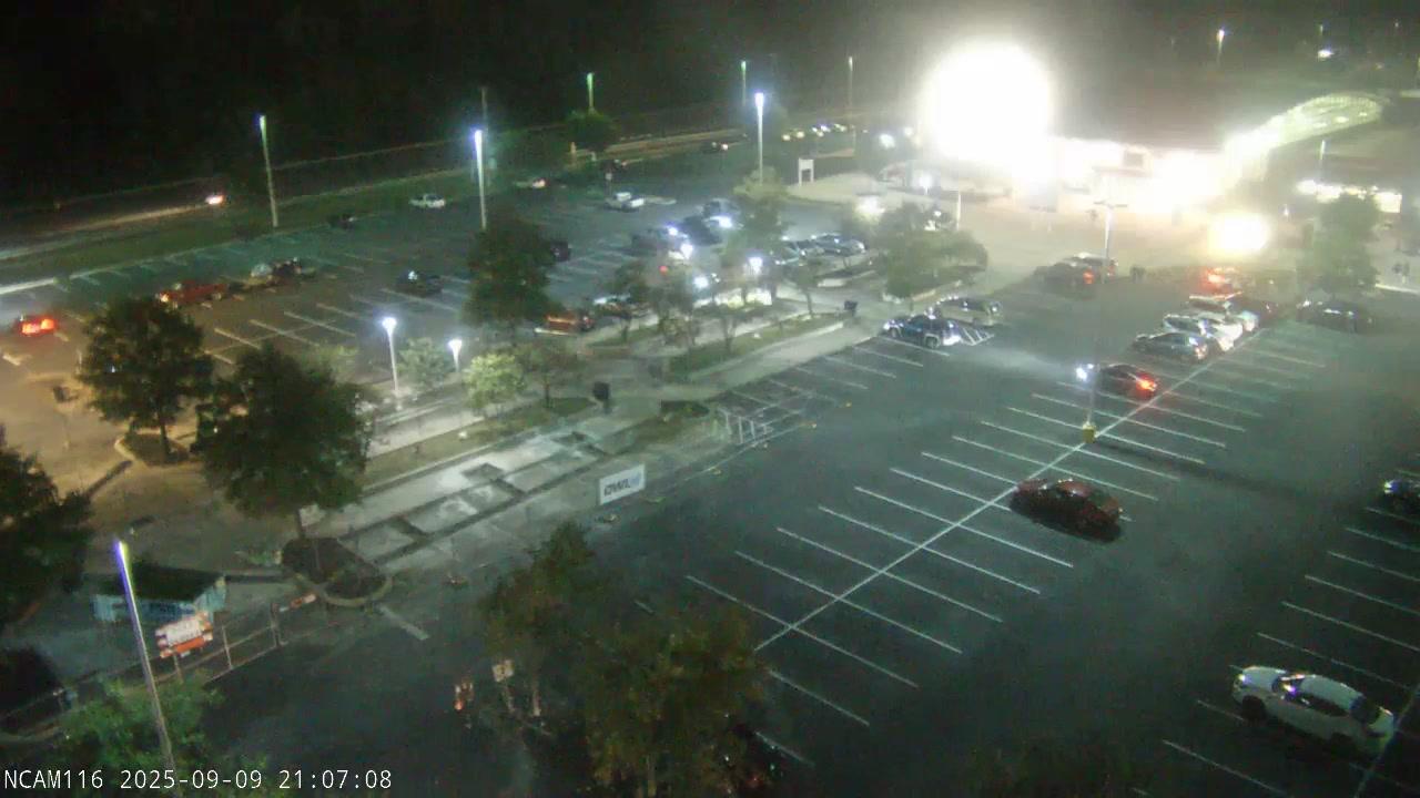 Traffic Cam Balsam Terrace: I 95 @ REST STOP SB Player