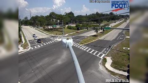Traffic Cam Osprey: SA US 41 @ Bay Acres Ave Player