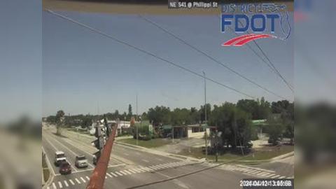 Traffic Cam South Sarasota: SA US 41 @ Phillippi St/Landings Blvd 1084/898 Player