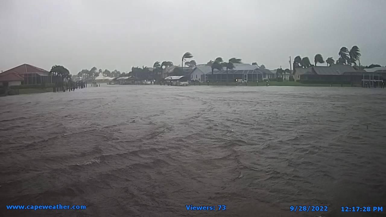 Cape Coral: Blue Jay Canal - USA Traffic Camera