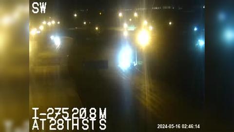 Traffic Cam Palmetto Park: I-275 median at 28th St S Player