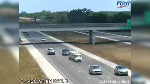 Traffic Cam Fullers Earth: 2260S_75_S/O_MENDOZA_RD_M226 Player