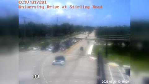 Traffic Cam Davie: University Drive at Stirling Road Player