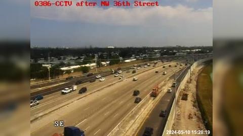 Traffic Cam Pompano Beach: I-95 SB after NW 36th Street Player