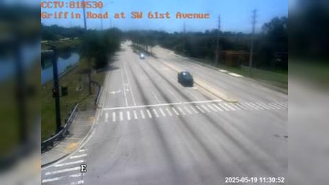 Traffic Cam Davie: Griffin Road at SW 61 Avenue Player