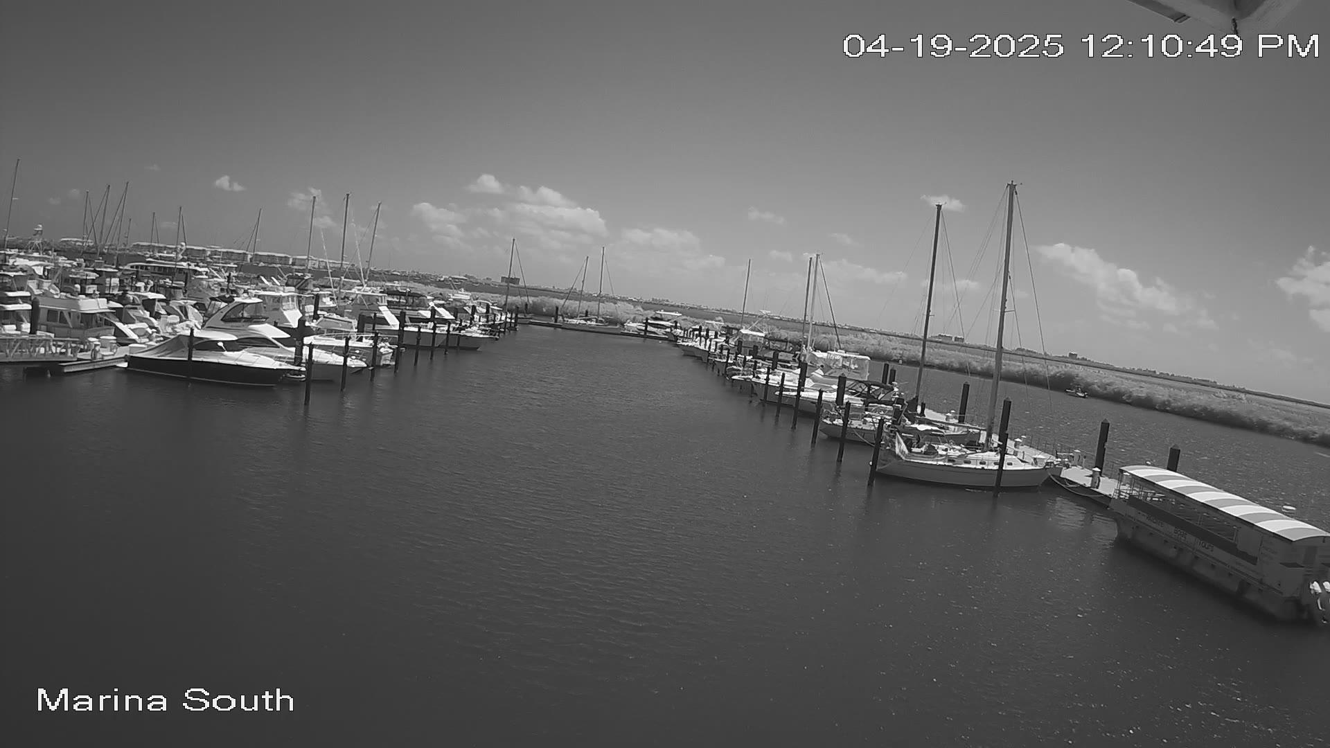 Traffic Cam Sunland Gardens: City of Fort Pierce Marina Player