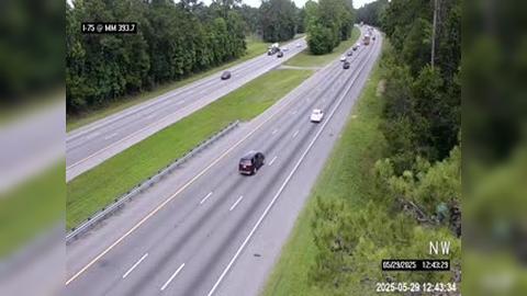 Alachua: I-75 @ MM 393.7 Traffic Camera