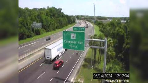 Traffic Cam Jacksonville: I-95 N of Lem Turner Rd Player