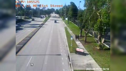 Traffic Cam Fort Lauderdale: US-1 at NE 21st Street Player