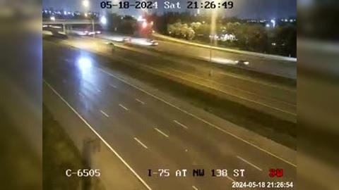 Traffic Cam Miami Lakes: I-75 @ NW 143RD ST Player