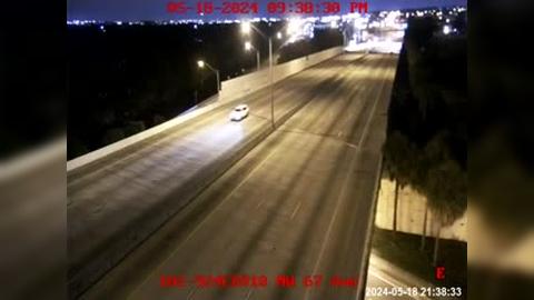 Traffic Cam Miami Lakes: 102) SR-924 at NW 67th Ave Player