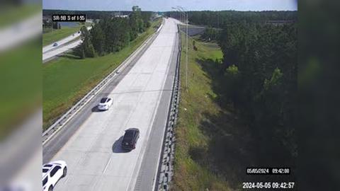Traffic Cam Jacksonville: SR-9B S of I-95 Player