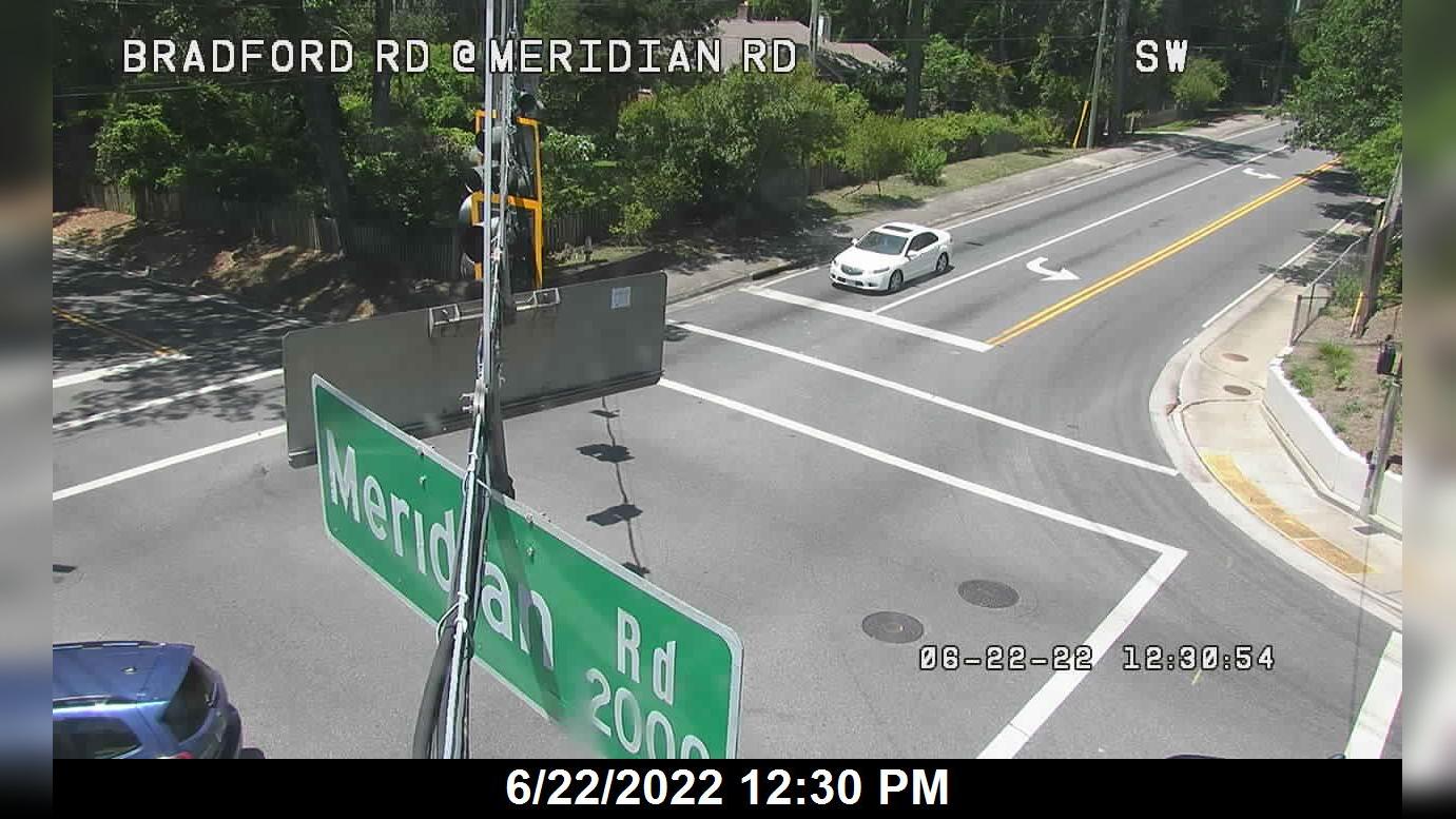 Traffic Cam Tallahassee: BRAD-MRDN Player