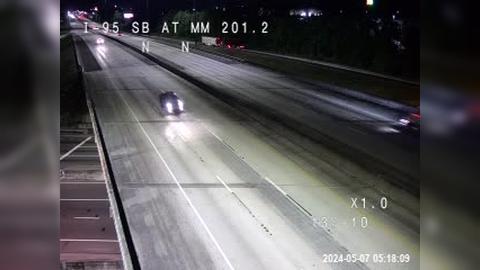 Traffic Cam Cocoa West: I-95 @ MM 201.2 SB Player