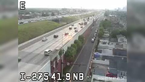 Traffic Cam West Tampa: at Armenia Ave Player