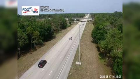 Traffic Cam Palm City: I-95 MP 105.0 Southbound Player