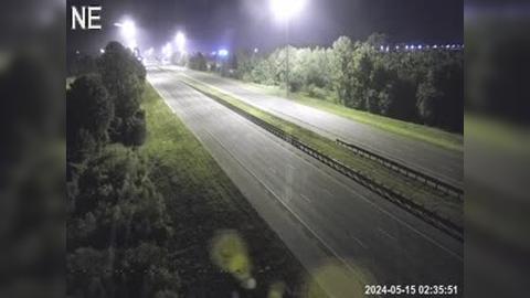 Traffic Cam Pasco: I-75 at MM 284.6 Player