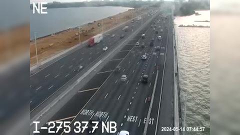 Traffic Cam Tampa: I-275 NB at Cypress Exit Player
