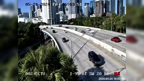 Traffic Cam Miami: I-95 at Southwest 20th Road Player