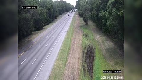 Traffic Cam Kirkwood: I-75 @ MM 378.2 Player