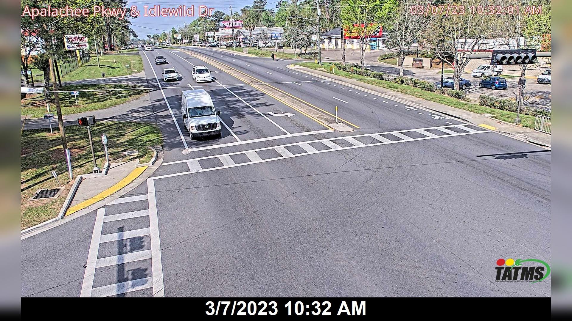 Traffic Cam Tallahassee: Apalachee Pkwy at Idlewild Dr Player