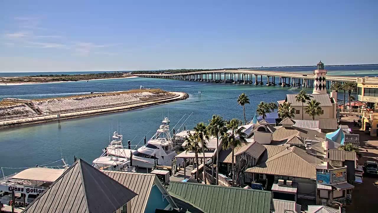 Destin: Harbor (LiveHD) Traffic Camera